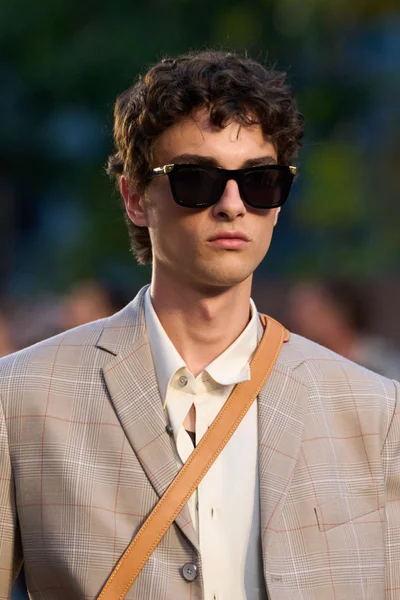 Look 151